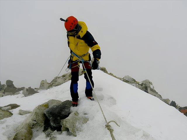 Yala Peak Climbing